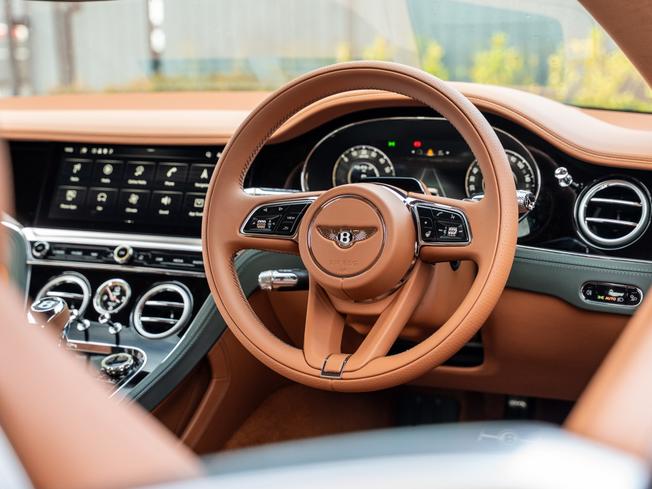 BENTLEY Continental GT Photo 17