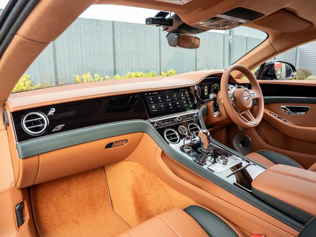 BENTLEY Continental GT Photo 2
