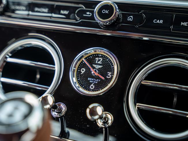 BENTLEY Continental GT Photo 26