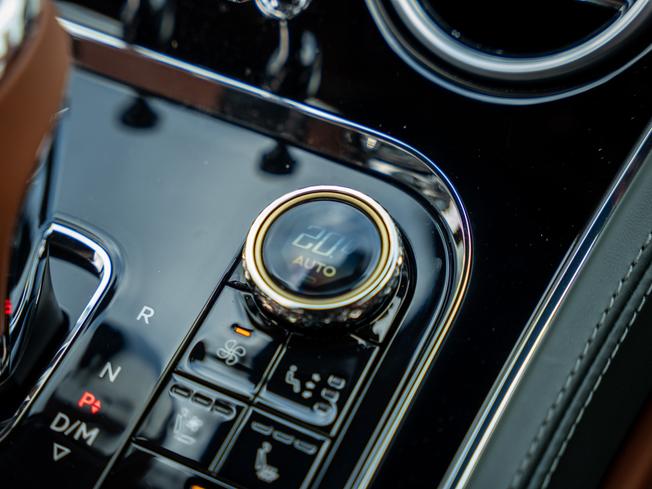 BENTLEY Continental GT Photo 28