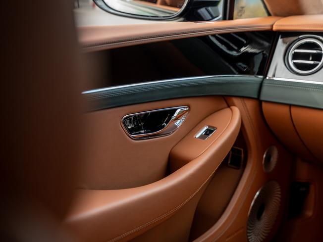 BENTLEY Continental GT Photo 29