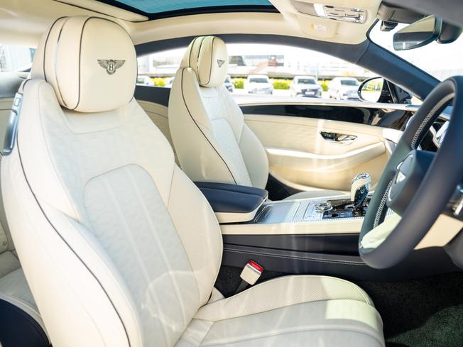 BENTLEY Continental GT Photo 23
