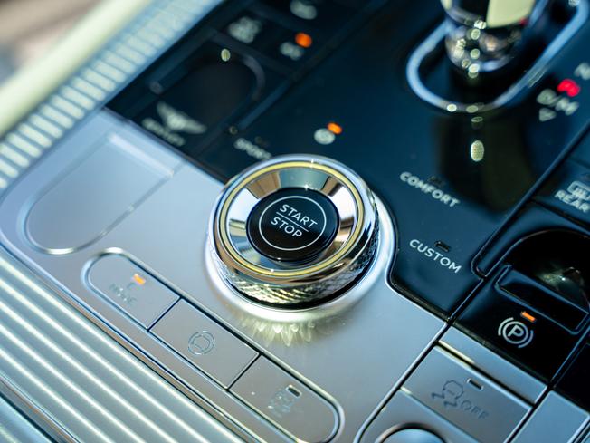 BENTLEY Continental GT Photo 28
