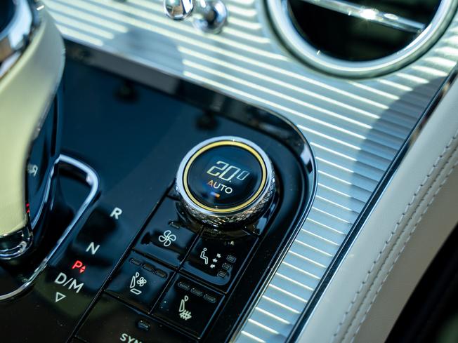 BENTLEY Continental GT Photo 29