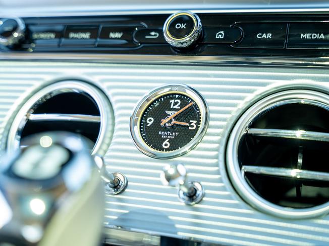BENTLEY Continental GT Photo 30