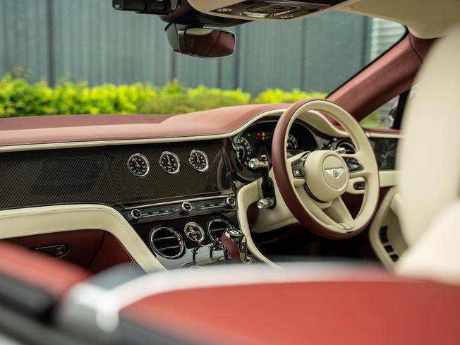 BENTLEY Continental GT Photo 11