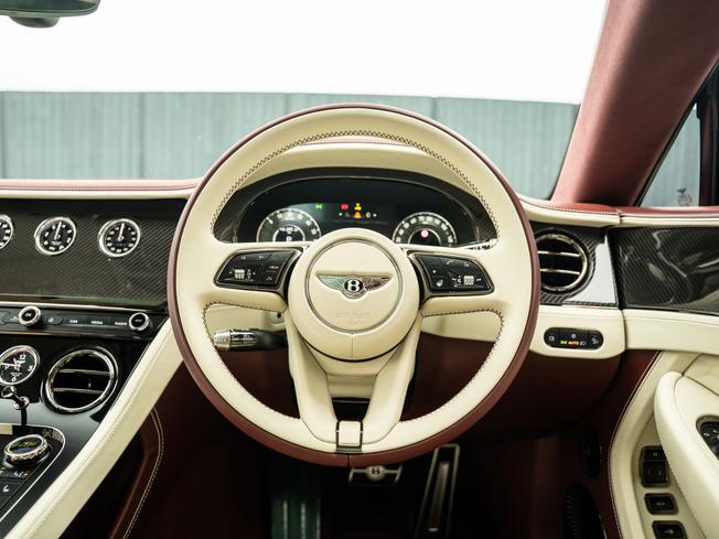 BENTLEY Continental GT Photo 18