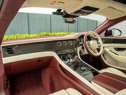 BENTLEY Continental GT Photo 2