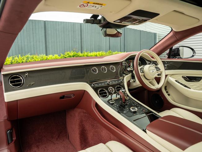 BENTLEY Continental GT Photo 2
