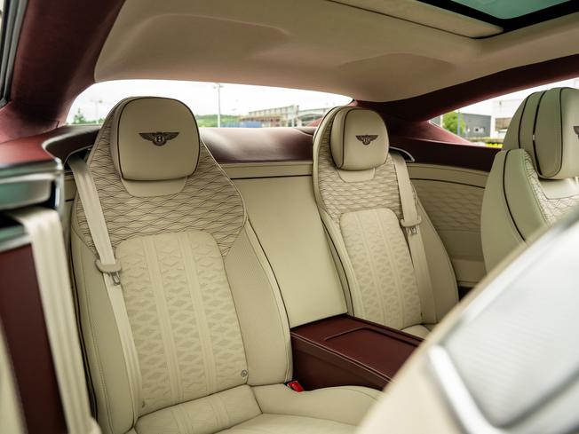 BENTLEY Continental GT Photo 21