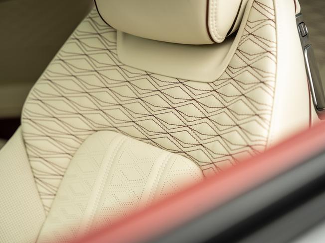 BENTLEY Continental GT Photo 24
