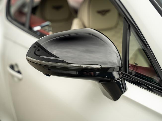 BENTLEY Continental GT Photo 31