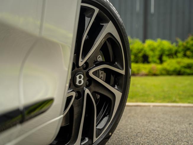BENTLEY Continental GT Photo 42
