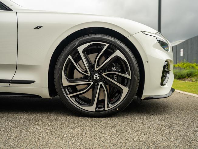 BENTLEY Continental GT Photo 6
