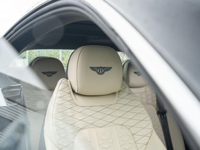 BENTLEY Continental Photo 19