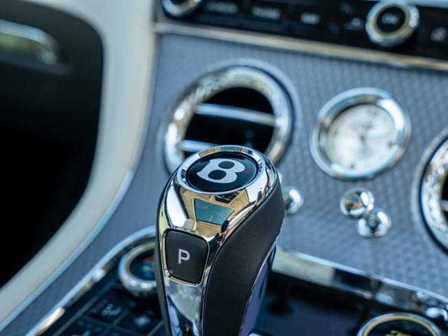 BENTLEY Continental Photo 28