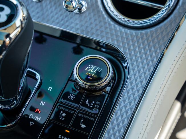 BENTLEY Continental Photo 31