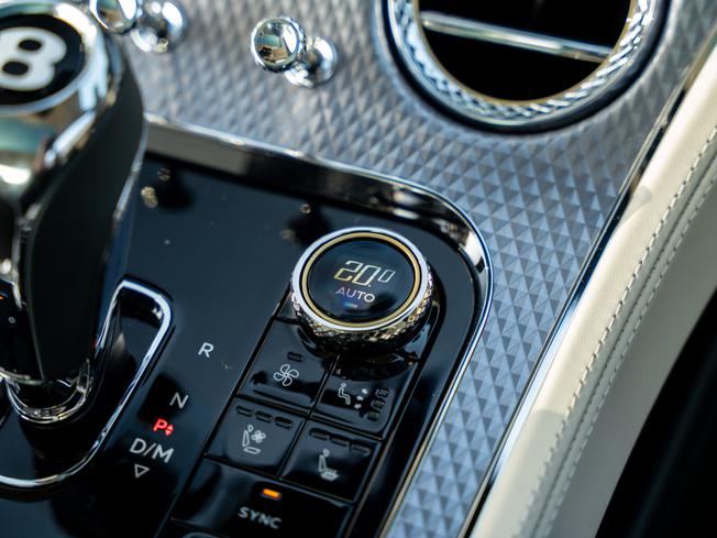 BENTLEY Continental GT Photo 26