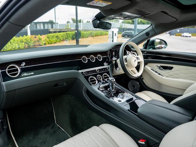 BENTLEY Continental GT Photo 2