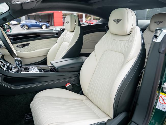 BENTLEY Continental GT Photo 22