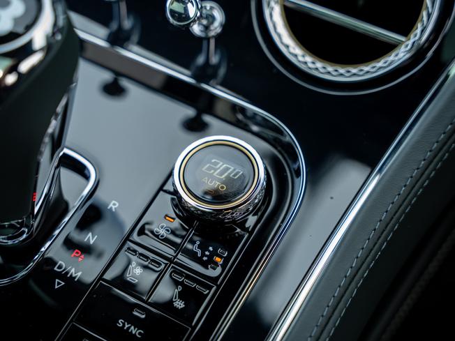 BENTLEY Continental GT Photo 24