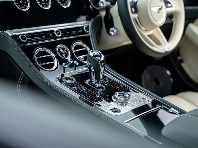 BENTLEY Continental GT Photo 27