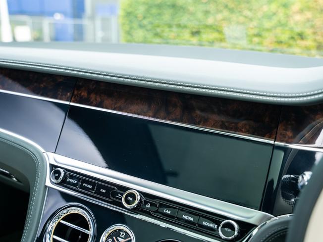 BENTLEY Continental GT Photo 29
