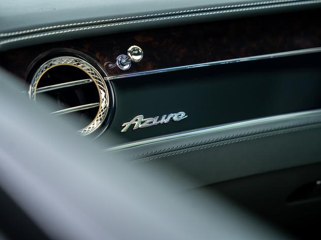 BENTLEY Continental GT Photo 33