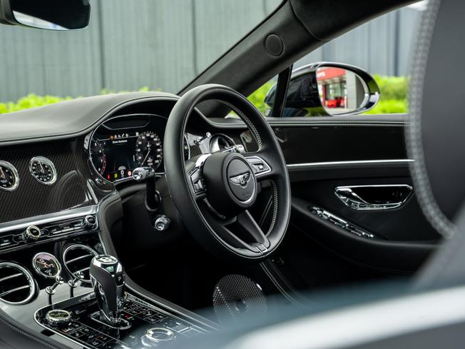 BENTLEY Continental Photo 12
