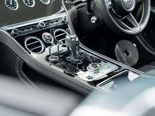BENTLEY Continental Photo 36