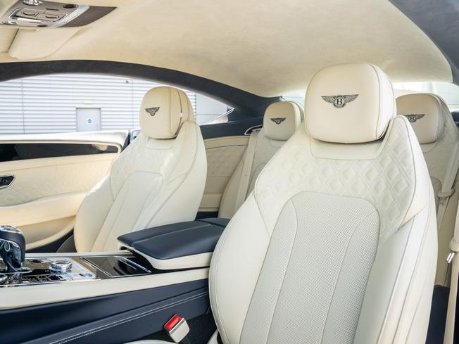 BENTLEY Continental GT Photo 22