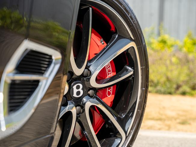 BENTLEY Continental GT Photo 41