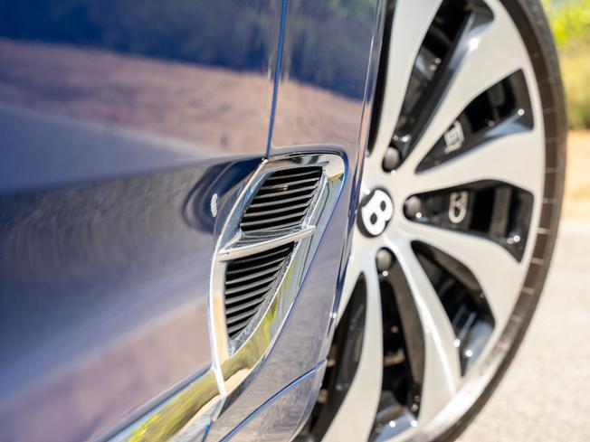 BENTLEY Continental GT Photo 35