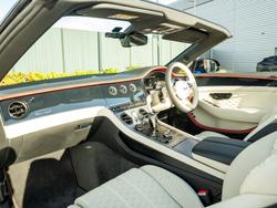 BENTLEY Continental Photo 2