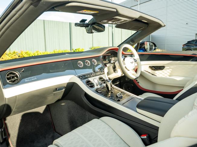 BENTLEY Continental Photo 2