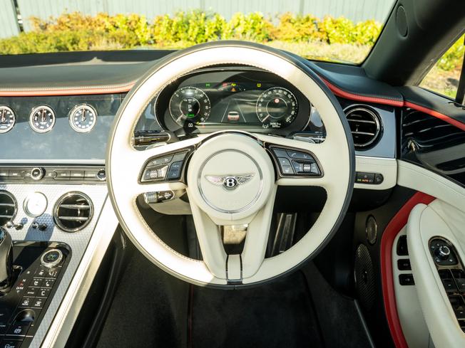 BENTLEY Continental Photo 20