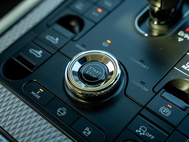 BENTLEY Continental Photo 28