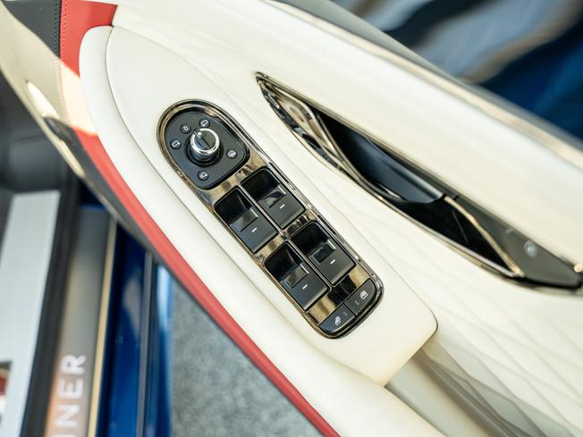 BENTLEY Continental Photo 34