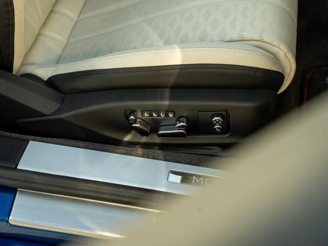 BENTLEY Continental Photo 36