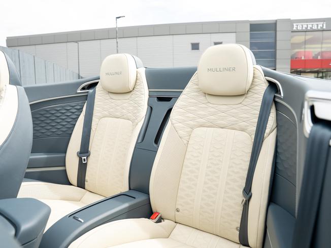 BENTLEY Continental Photo 23