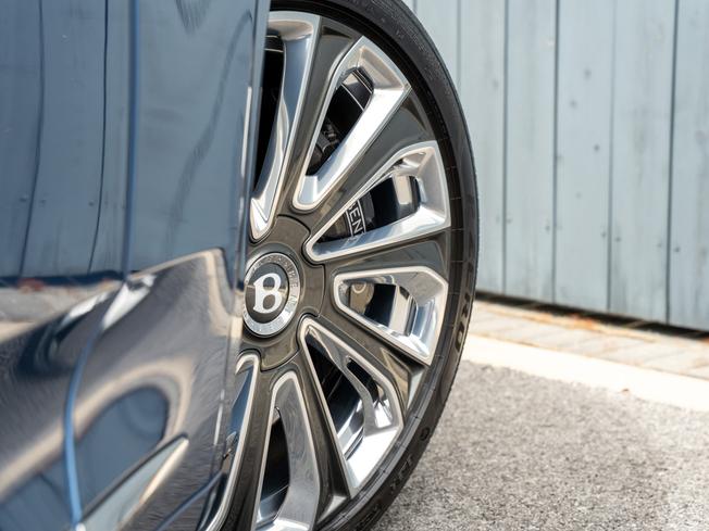 BENTLEY Continental Photo 38