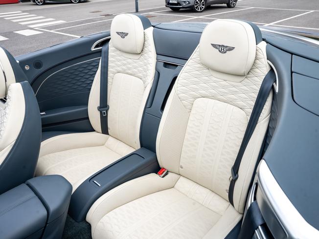 BENTLEY Continental GTC Photo 24