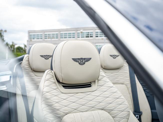 BENTLEY Continental GTC Photo 27