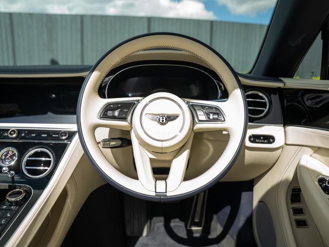 BENTLEY Continental Photo 11