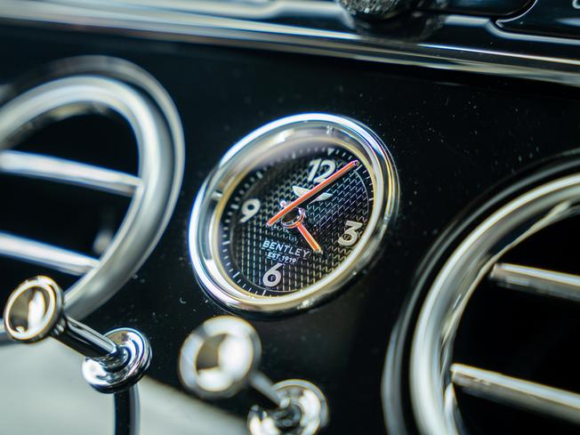 BENTLEY Continental Photo 33