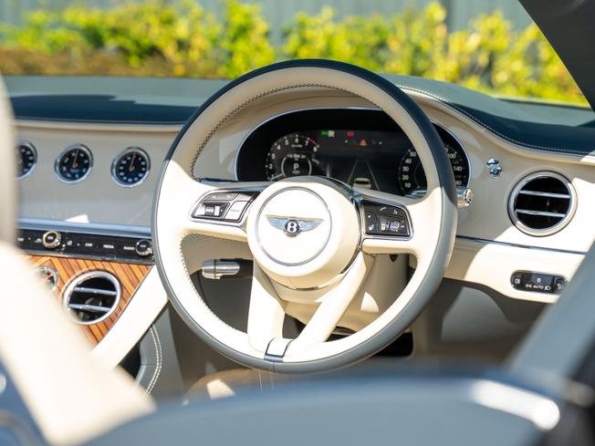 BENTLEY Continental Photo 14