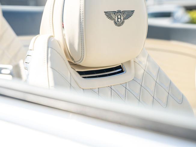 BENTLEY Continental Photo 28