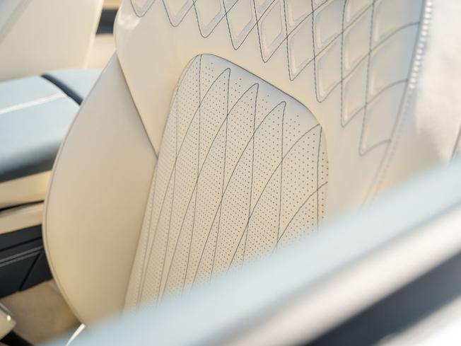 BENTLEY Continental Photo 29