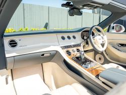 BENTLEY Continental Photo 3