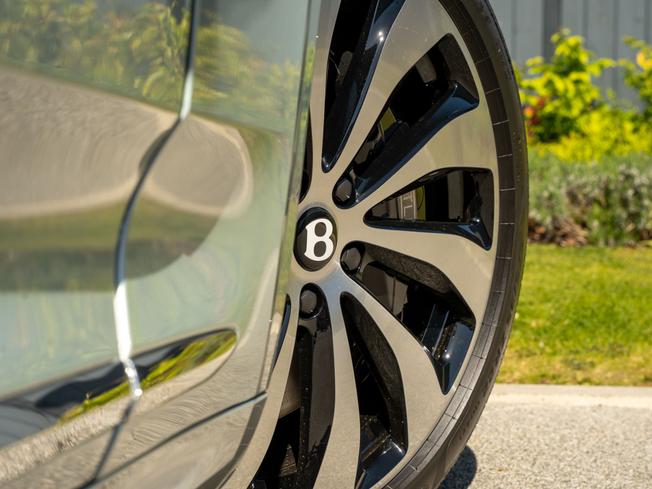 BENTLEY Continental Photo 43